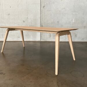 Seuren Pitcher eetkamertafel