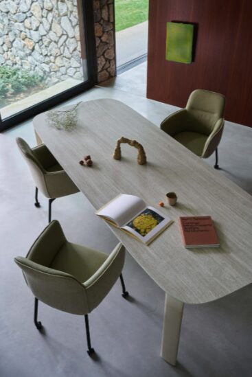 Leolux Tico Eetkamertafel 2