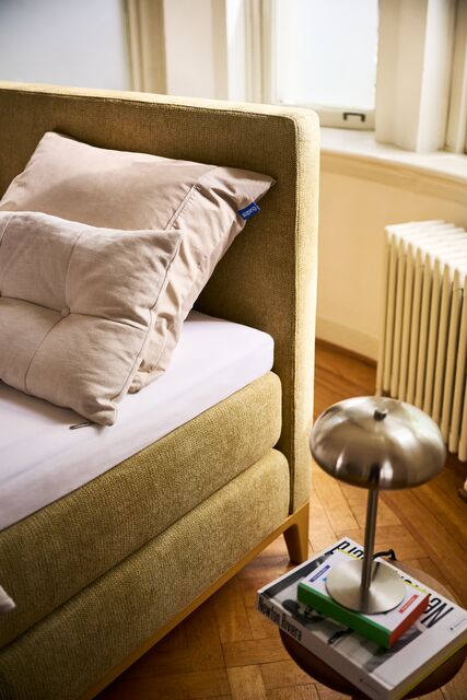 Small-Auping_Criade boxspring_Upholstered_349_A423